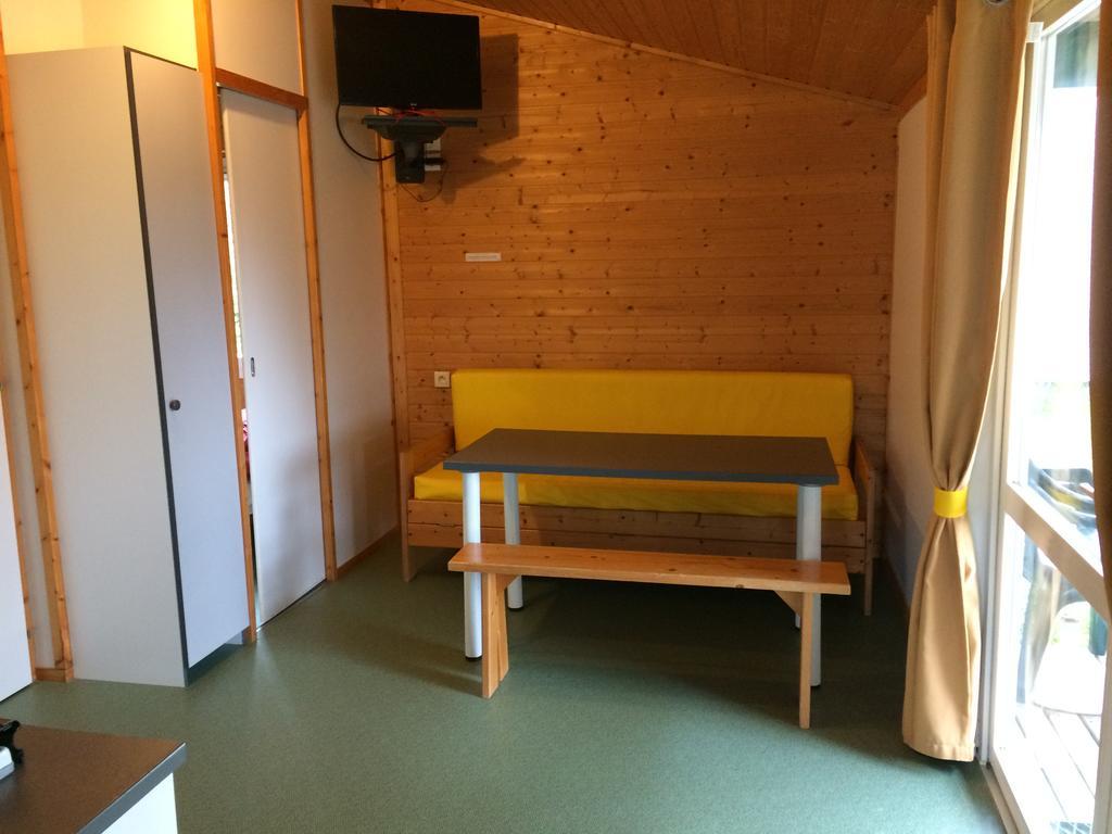 Camping Les Lupins Seppois-le-Bas Exterior foto